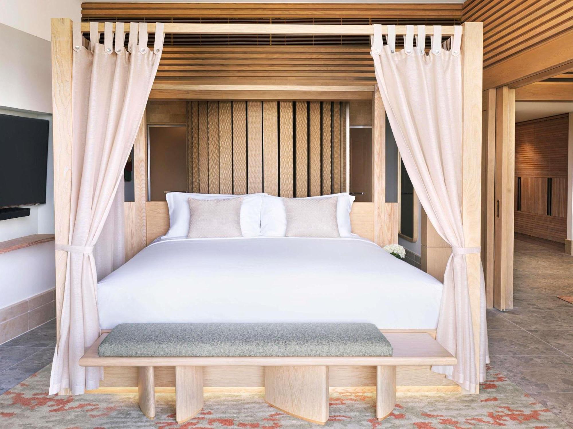 One-Bedroom Signature Palm King Suite Sofa Bed Sea View Adults Only